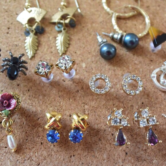 Lot of Small Earrings, 64 Pairs Dainty Earrings for Pierced Ears, Jewelry Lot - Picture 14 of 14